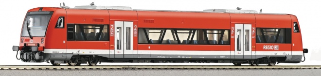 Diesel railcar BR 650<br /><a href='images/pictures/Roco/229490.jpg' target='_blank'>Full size image</a>